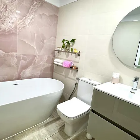 Boho & Heated Pool * 阿罗纳
